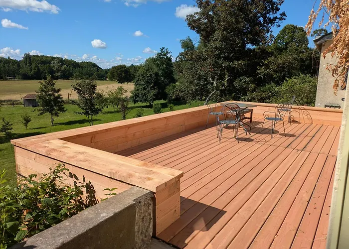 Le Perceau 게스트하우스