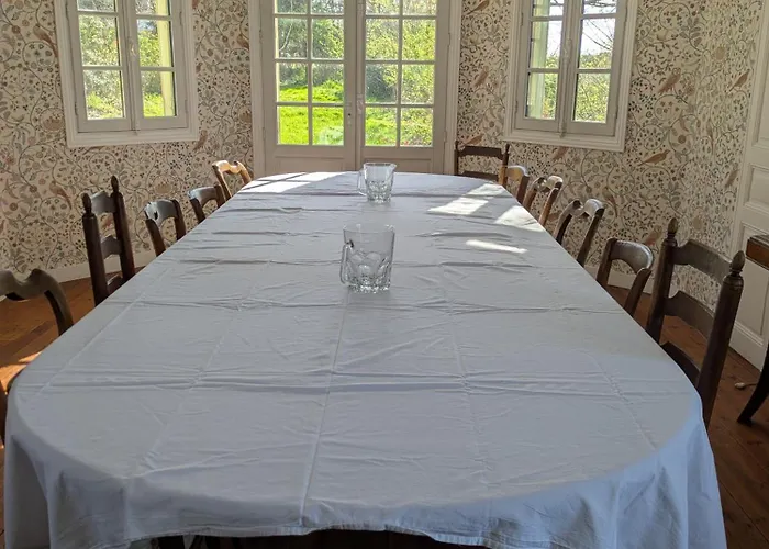 Le Perceau 게스트하우스